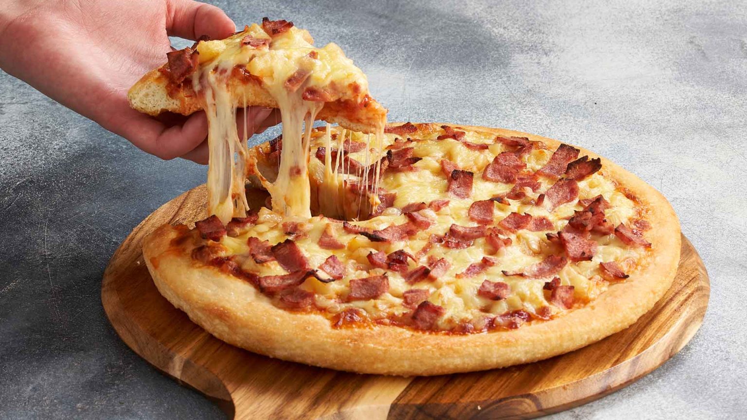 Pizza Hut Is Giving Away Up to 285,000 Free Pizzas During ...